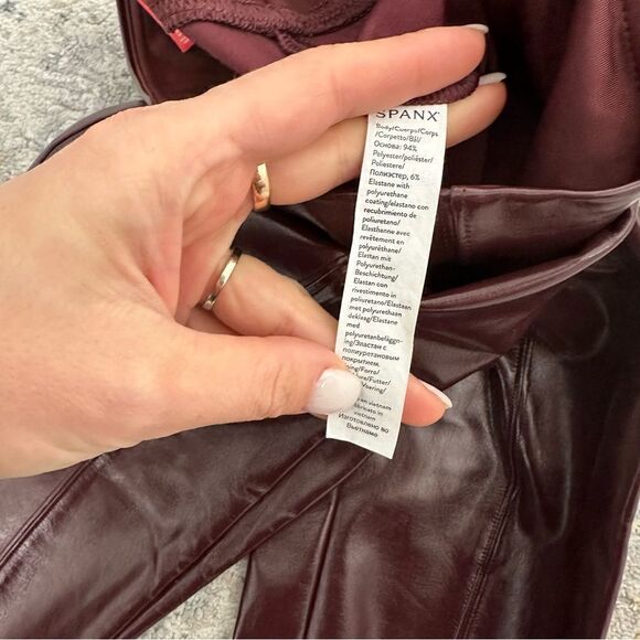 Spanx Faux Patent Leather Leggings Maroon - Picture 5 of 12